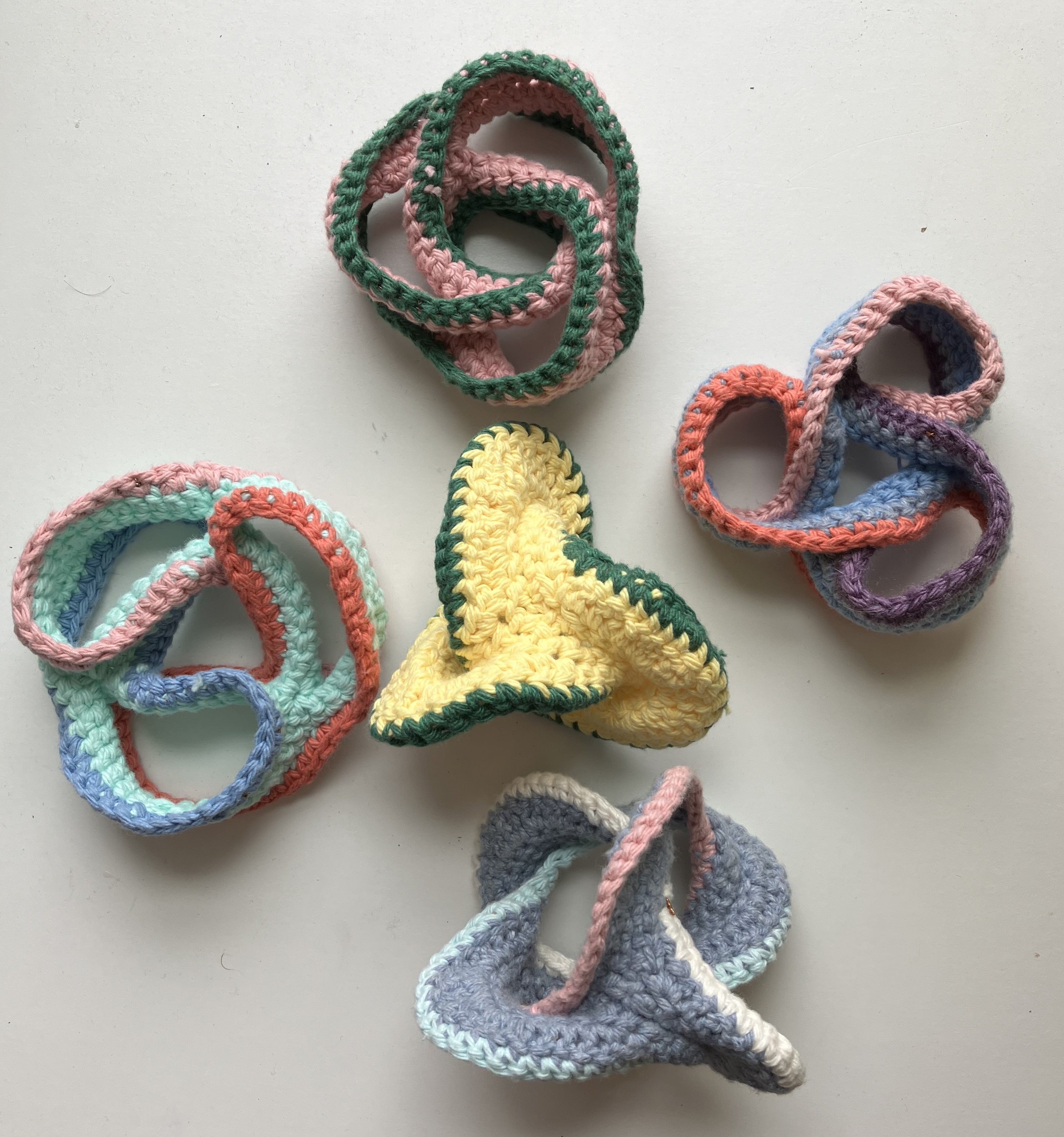 crocheted seifert surfaces